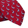 Gravata-Tradicional-seda-estampada-peixe-espada-com-fundo-vermelho1